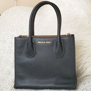 🌙Michael Kors Black Mercer Small Purse